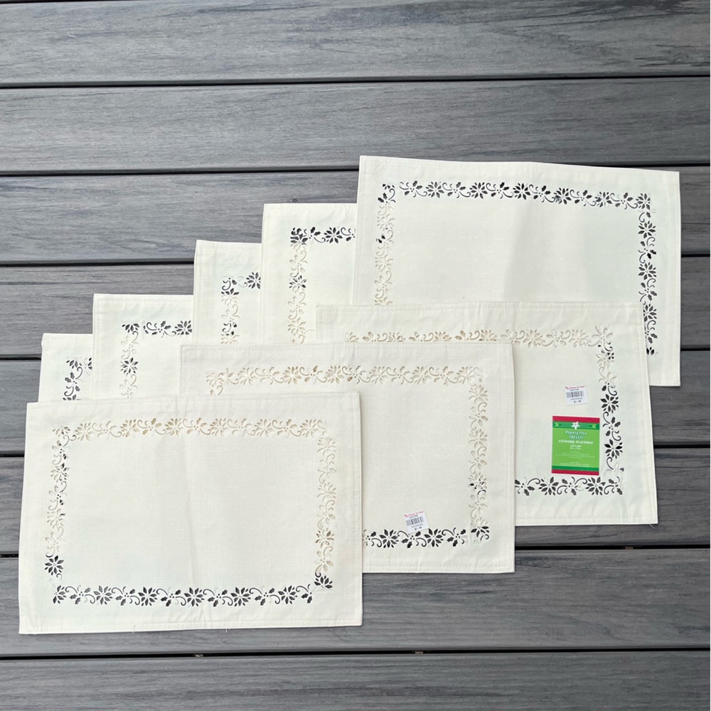 8Pc. Rectangle; White Pointsetta Cut Work Placemat; 100% Polyester; 13x19in; NWT